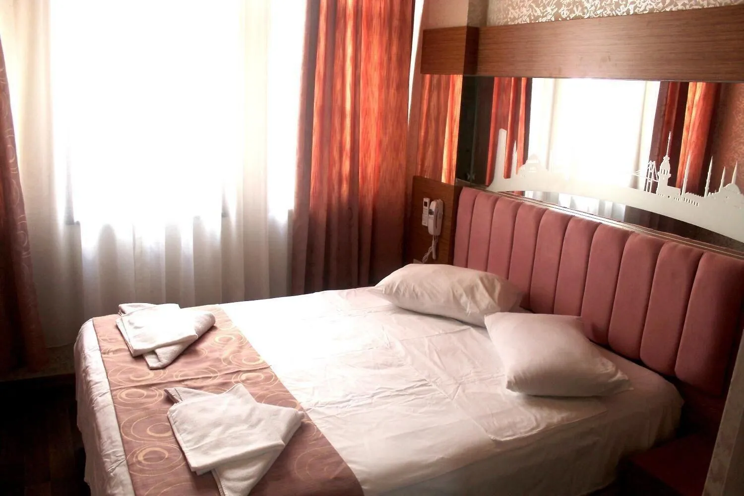 Hotel Megaron Стамбул